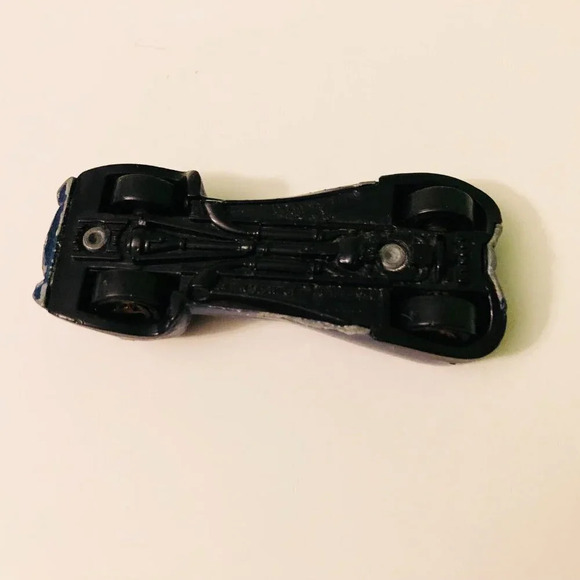 Hot Wheels MOTU Phantastique  Skeletor Diecast and Marvel Deadpool Character Car - Picture 9 of 16